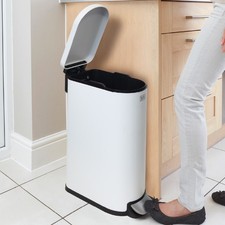 BLACK+DECKER 30 Litre Slimline