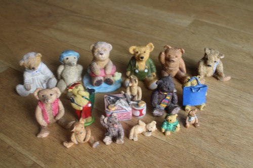 Lot hand painted - of, 16