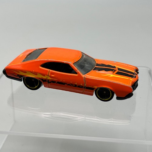 Hot wheels ford gran - hot,