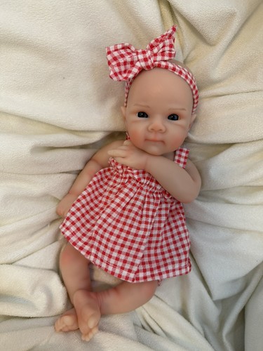 Reborn preemie awake full - preemie,
