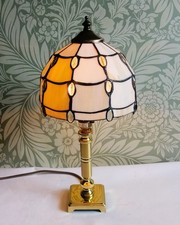 Elegant Vintage Tiffany Style Leaded Marbled Glass & Brass Table Lamp - 16.5" H