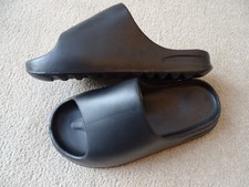 Womens Pillow Sliders Slides