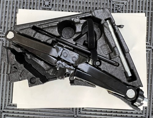 Audi 4l emergency - audi, q7