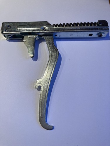 Fisher and paykel oven hinge - and,