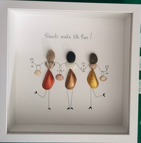 Pebble art picture friends - pebble,