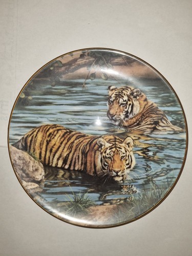 Royal doulton tigers world - doulton,