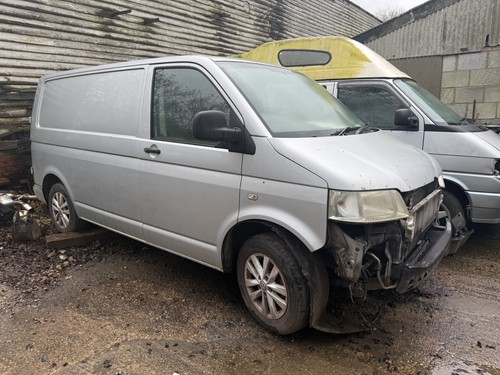 Transporter 2 5tdi - vw, t5