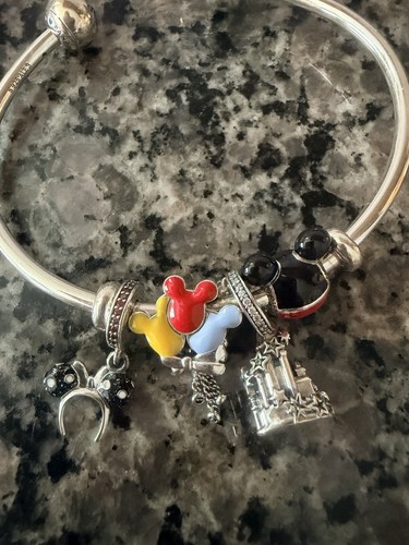 Genuine pandora bangle with - bangle,
