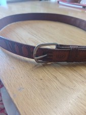 NIKE MENS BROWN LEATHER BELT PRE OWNED IN LOVELY CONDITION 