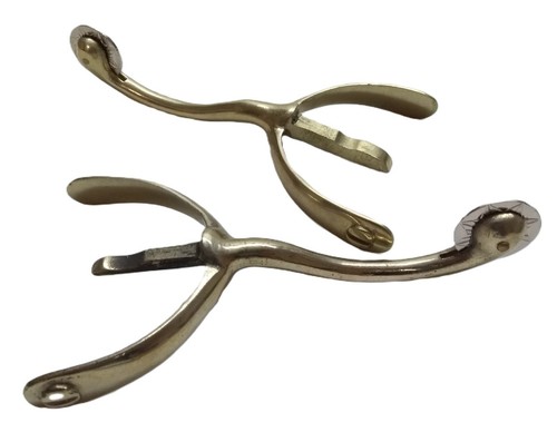 Swan neck spurs long - spurs, british