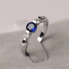 Round Cut Sapphire Diamond