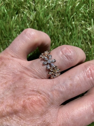 Diamonique floral daisy ring - daisy,