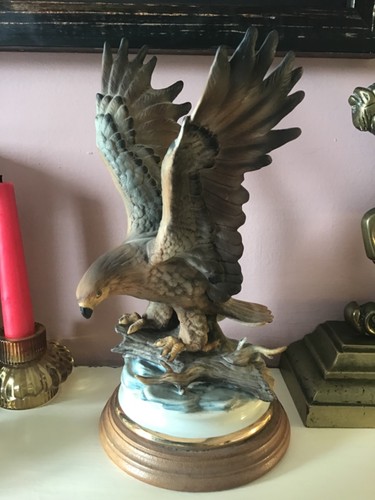 Large ceramic eagle mounted - large,