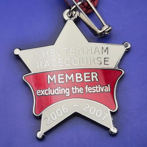 Cheltenham horse racing - cheltenham,