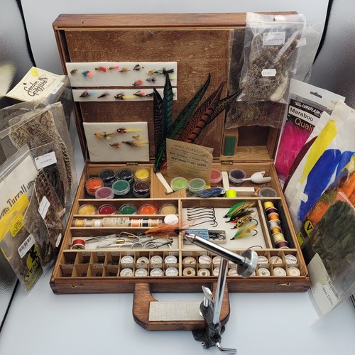 Fly tying kit box - tying, hooks