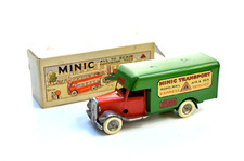 TRIANG MINIC  24M LUTON VAN