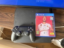 PlayStation 4 Slim Bundle –