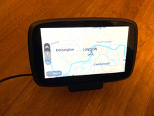 TomTom Go 510 + Mount + USB A