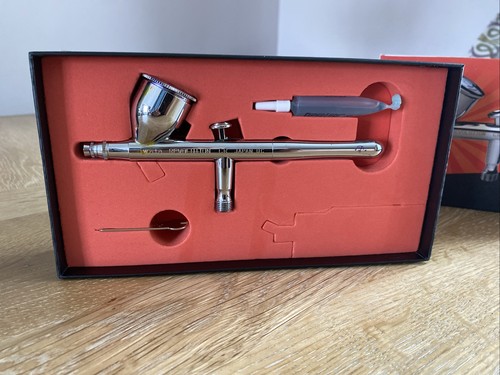 Iwata airbrush - iwata, hp-cr
