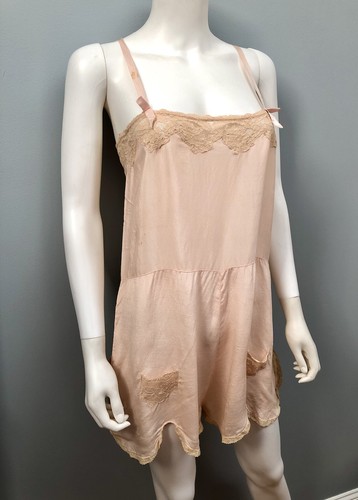 Vtg 1930s peachy silk - vtg,
