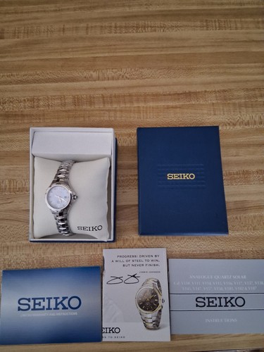 Seiko women solar quartz - seiko,