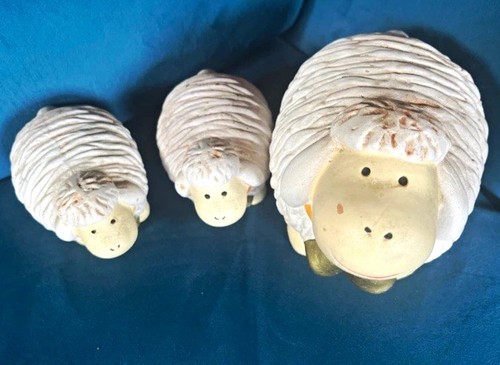 Sheep figurines set - figurines,