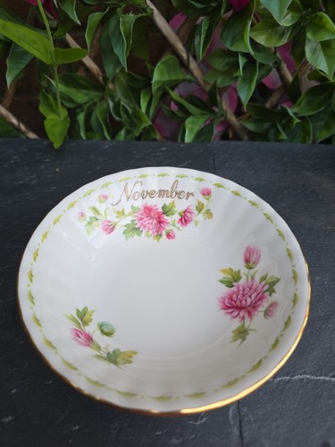 Vintage royal albert flower - royal, of