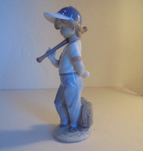 Lladro porcelain figurine -  lladro,