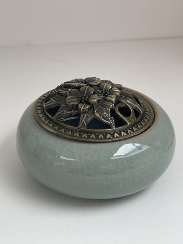 Chinese porcelain celadon - porcelain,