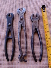 VINTAGE HOG PIG NOSE PLIERS