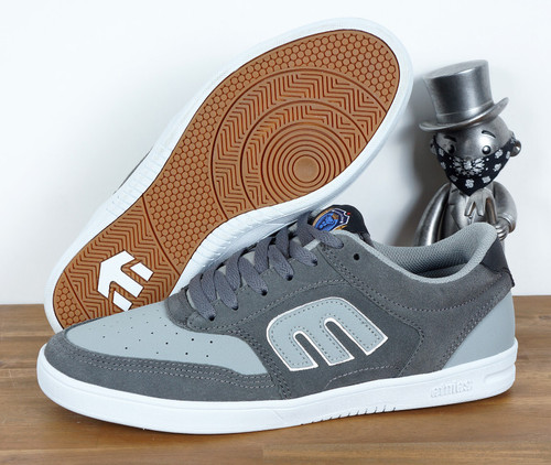 Etnies skate footwear shoes - skate,
