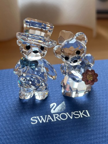 Swarovski crystal kris bear