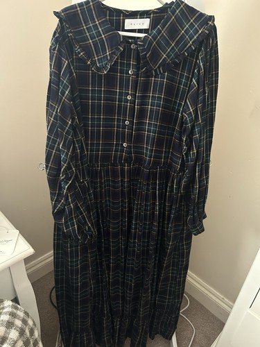 Olive clothing aki check - olive,
