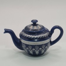 Porcelain Art: The Miniature