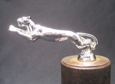 Classic LEAPING JAGUAR / PANTHER CAR MASCOT ~MOUNTAIN LION/BIG CAT HOOD ORNAMENT