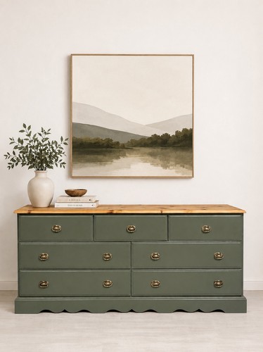 Large solid pine chest - large, of