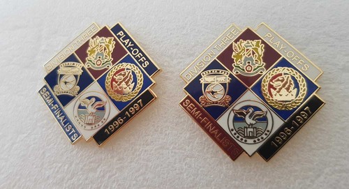 Football badges 97 - football,
