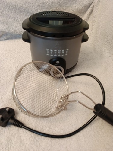 Compact mini deep fat fryer - deep,