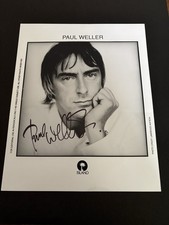 PAUL WELLER SIGNED PRESS PHOTO