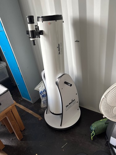 Sky watcher skyliner 200p - sky,