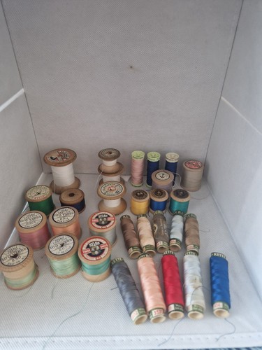 Bundle vintage cotton reels - 30,