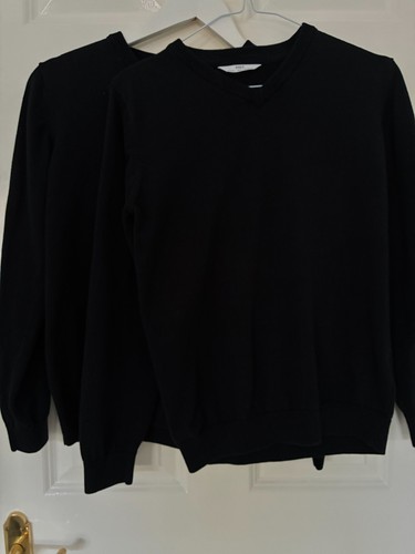 S boys black - x, v-neck