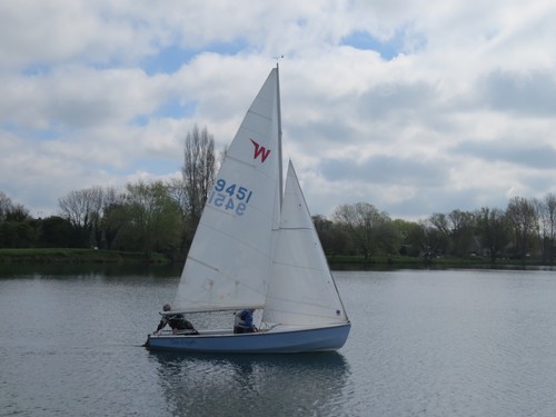 Wayfarer mark two sailing - mark,