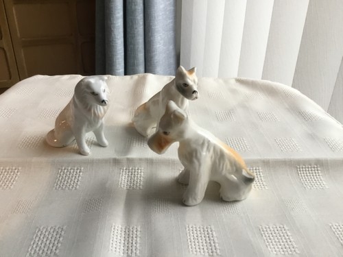 Three ceramic dog - , figurines