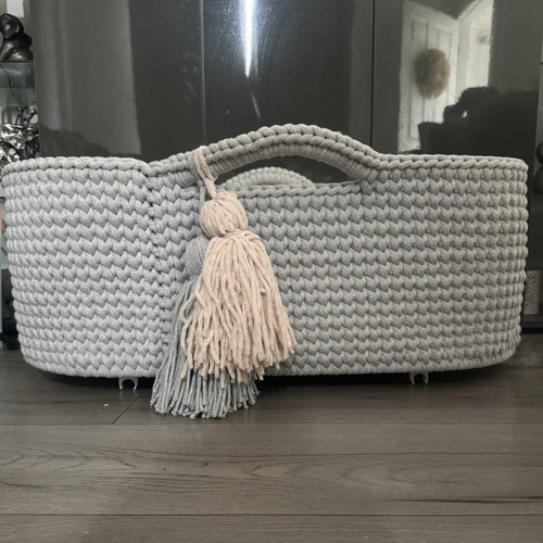Grey woven oval moses - oval,