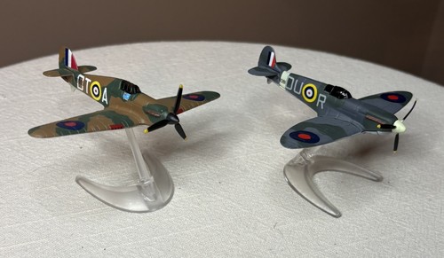 Pair corgi supermarine - pair,