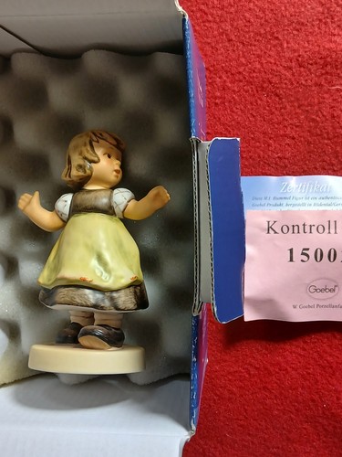 Hummel goebel vintage figurine - hummel,