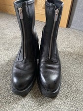 Wonders Soft Leather Zipped