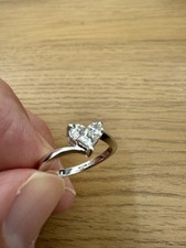 18ct White Gold Three Stone
