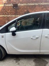 Vauxhall Meriva B Door Passengers Nearside Front Glacier White Z474 2010-2017